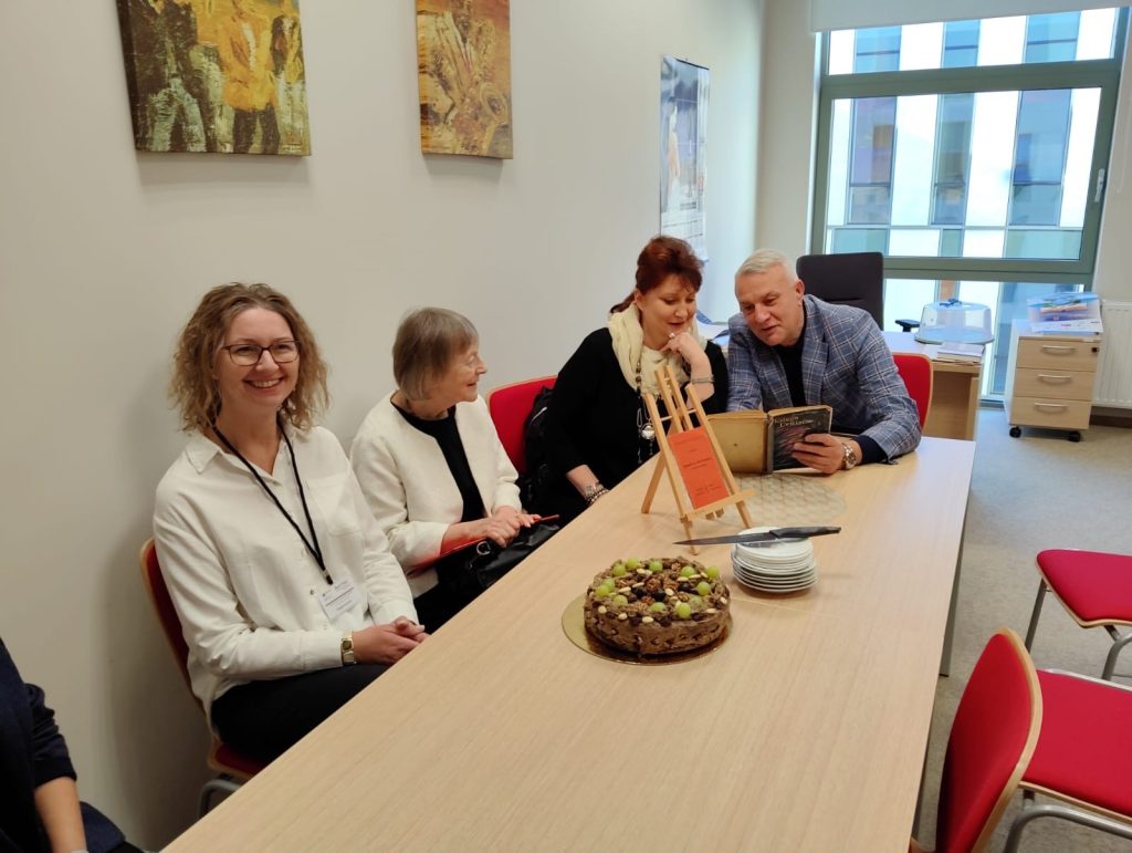 3a1f140e-5430-4f2d-8c08-0cdd62fd1861