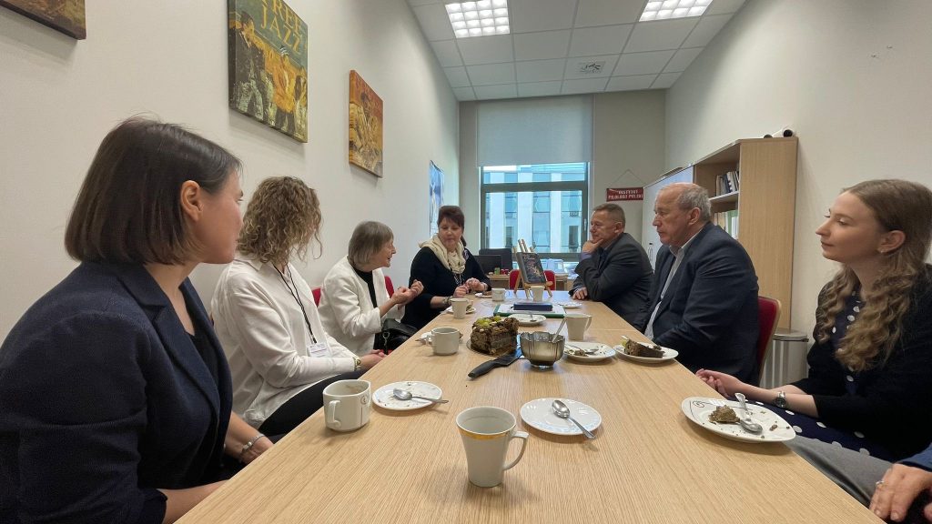 dce68f01-e6c7-43d5-9fe7-05b2f9c91d53