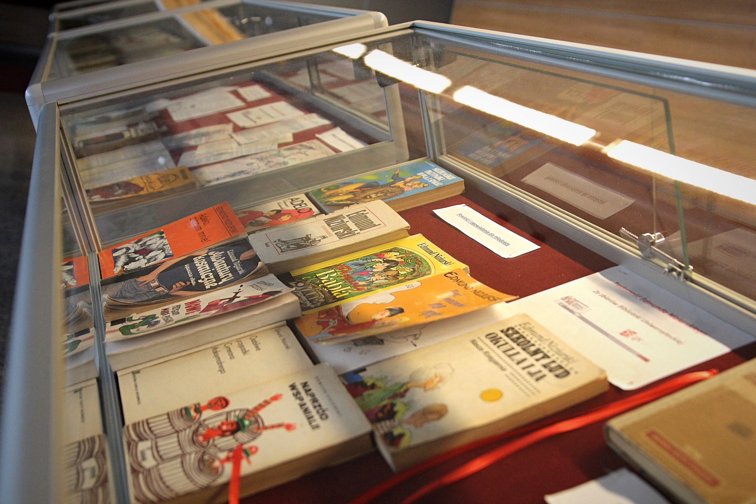 galeria-2025-06-03-galeria-niziurski-014-scaled