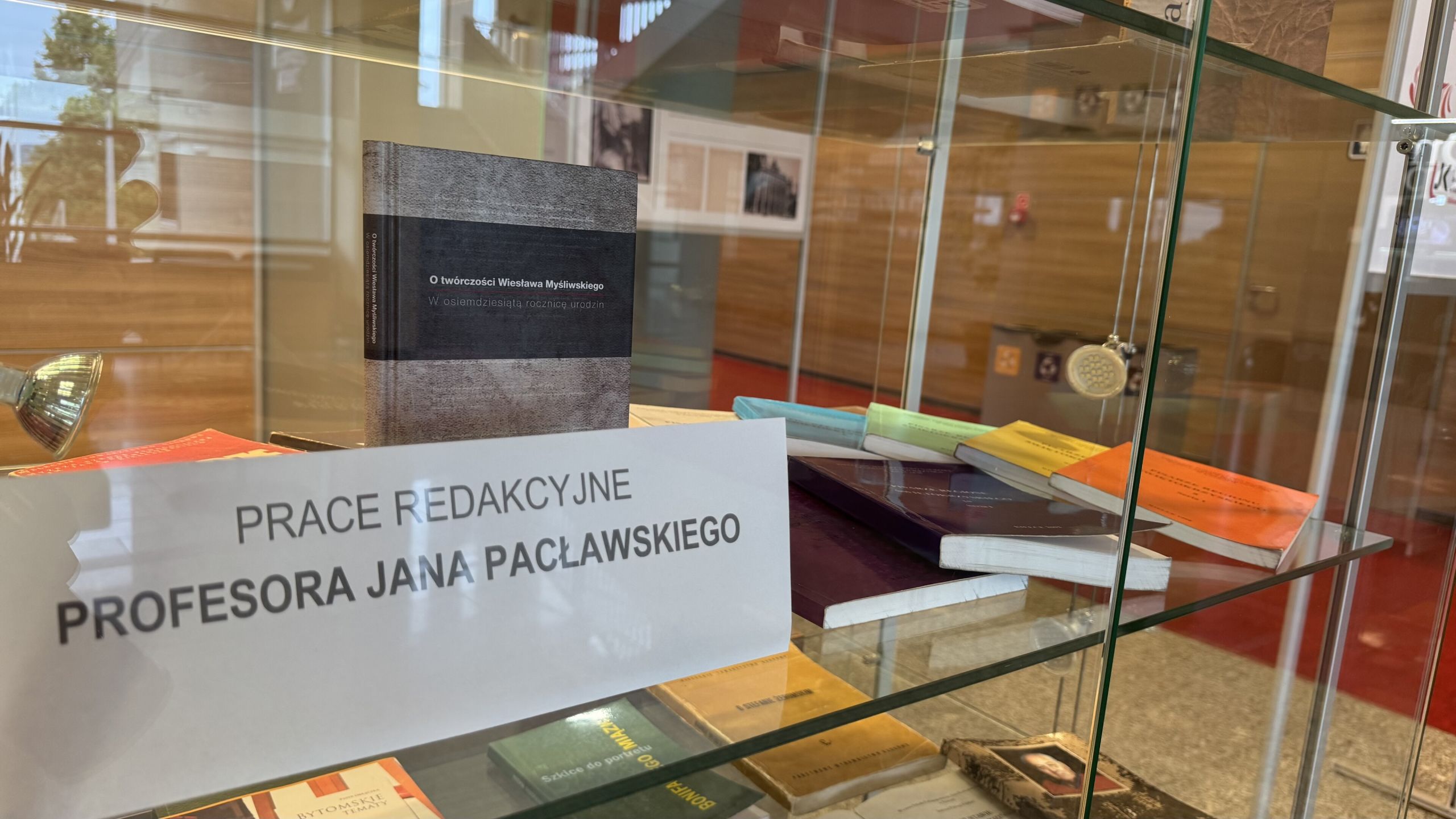 galeria-2025-06-03-wystawa-paclawski-004-scaled