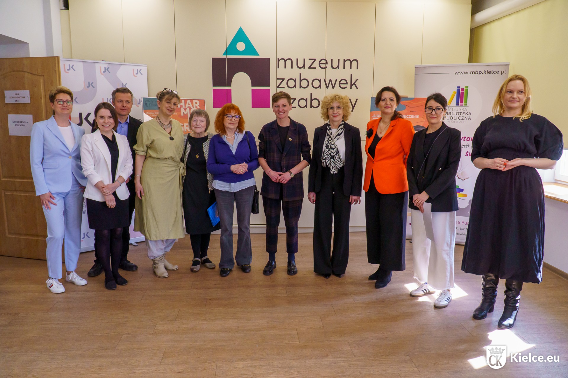 2. Konferencja prasowa z udziałem JM Rektor UJK prof. dr hab. Beaty Wojciechowskiej – uroczysta inauguracja Roku E. Niziurskiego w Kielcach – 10.03. 2025